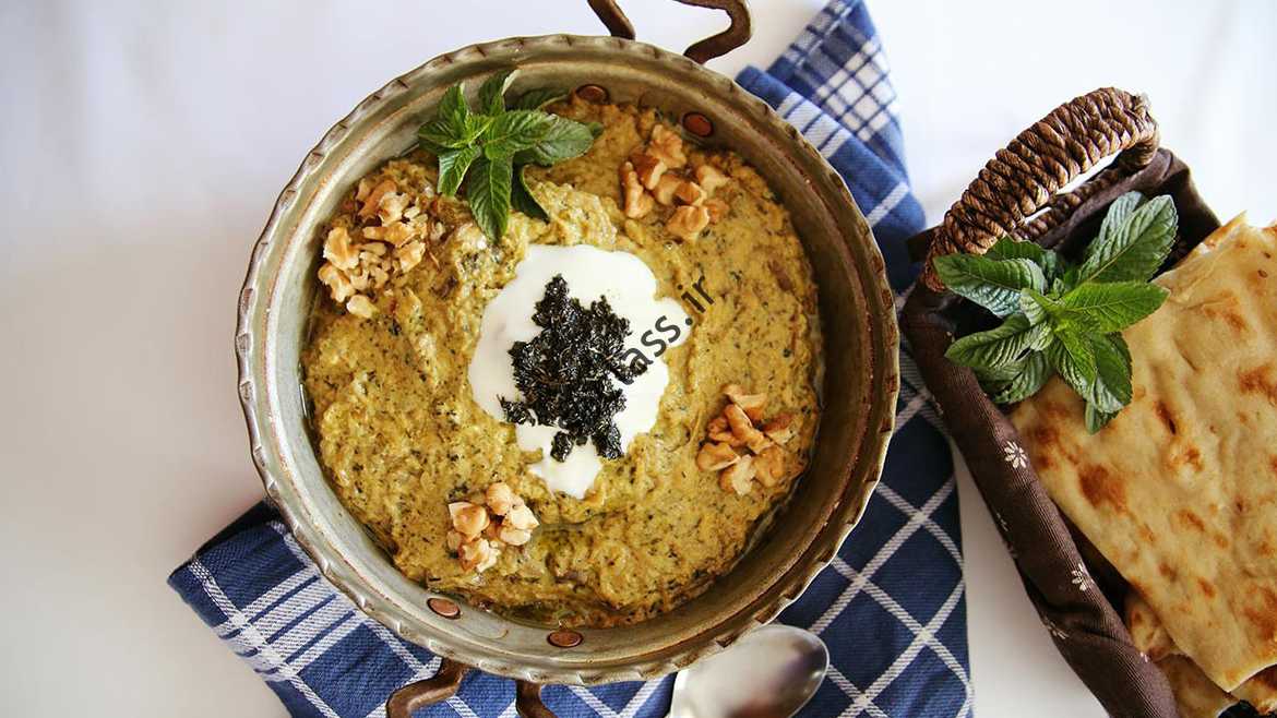 این یک نمونه از یک پسر بد، یک پسر و یک پسر است لیم بادمجان